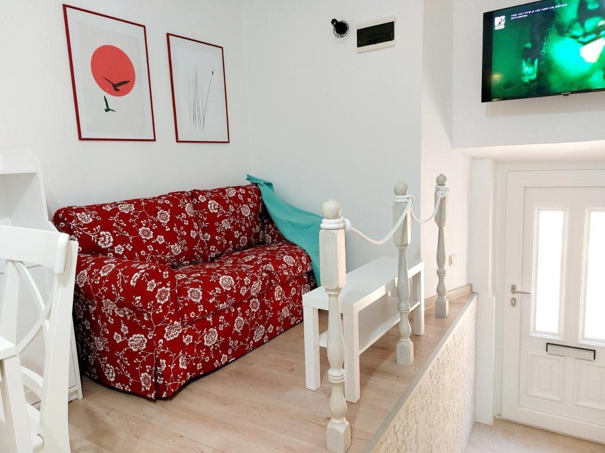 Sha La La - Charming, Unique Studio In A Historic Building Next To A Castle, Wifi, Smart Tv, Washer-Dryer バカル エクステリア 写真