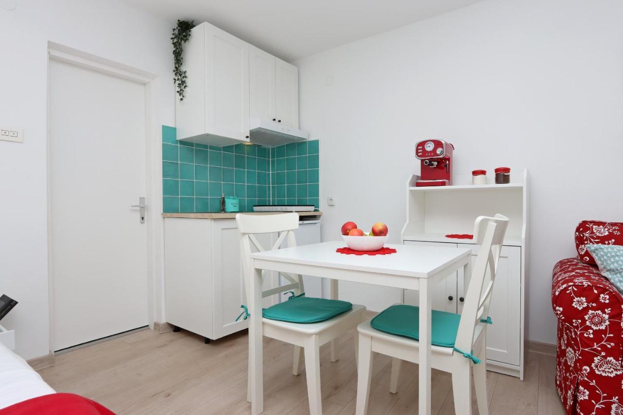 Sha La La - Charming, Unique Studio In A Historic Building Next To A Castle, Wifi, Smart Tv, Washer-Dryer バカル エクステリア 写真