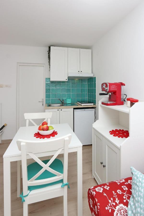 Sha La La - Charming, Unique Studio In A Historic Building Next To A Castle, Wifi, Smart Tv, Washer-Dryer バカル エクステリア 写真